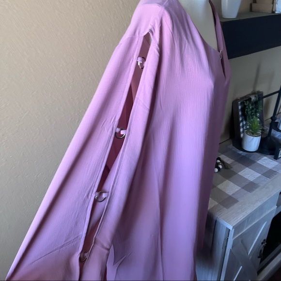 Woman’s Plus Blush Pink Asymmetrical Longsleeve Tunic Blouse 30/32W NWT - Picture 3 of 10